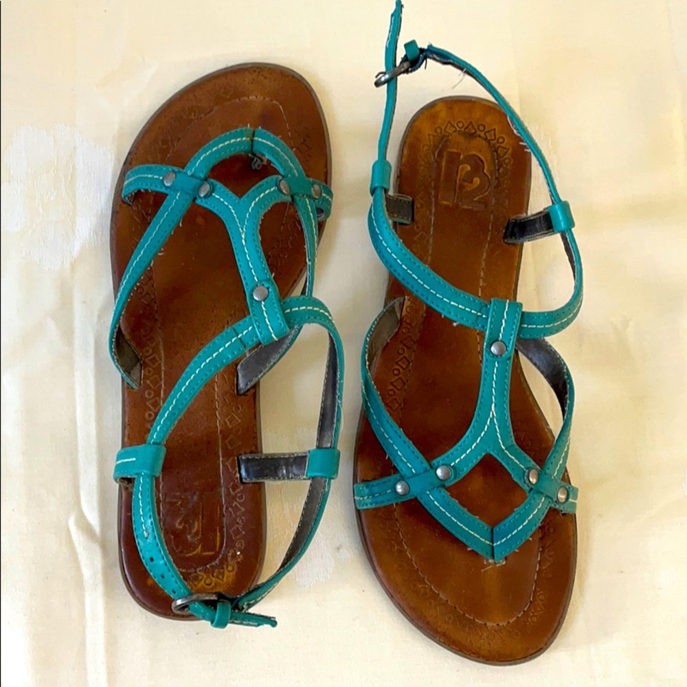 Stylish report sandals